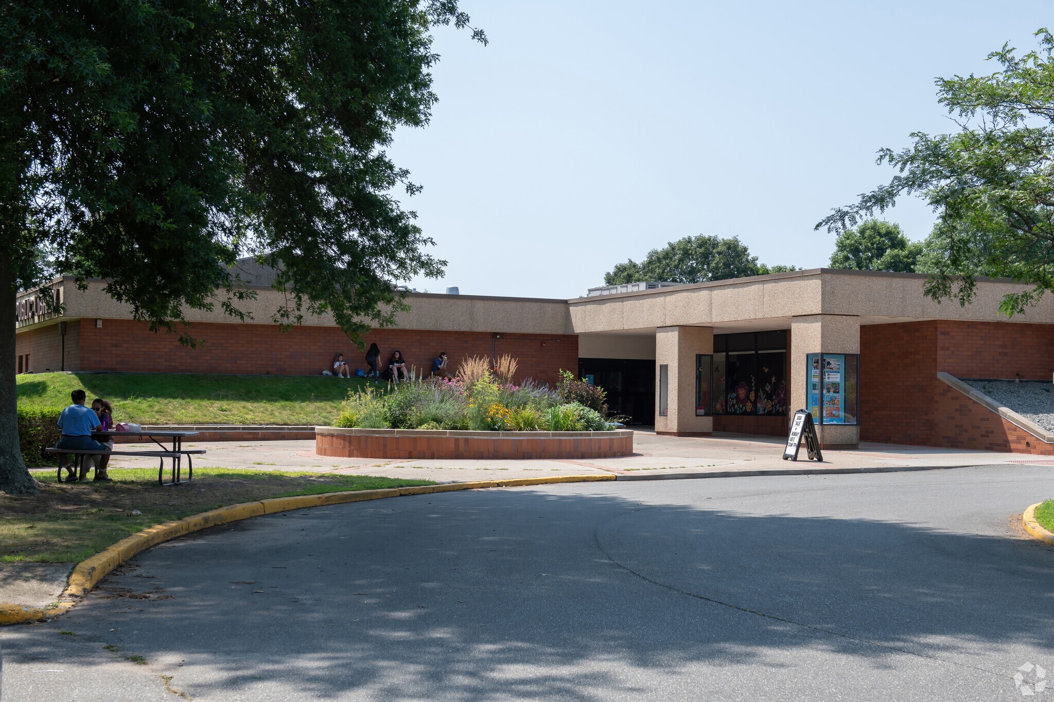 The Groton Public Library graces the edge of the Poquonnock Bridge neighborhood.