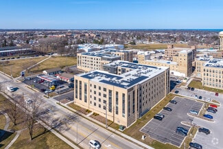 2222 Northwestern Ave, Racine, WI 53404