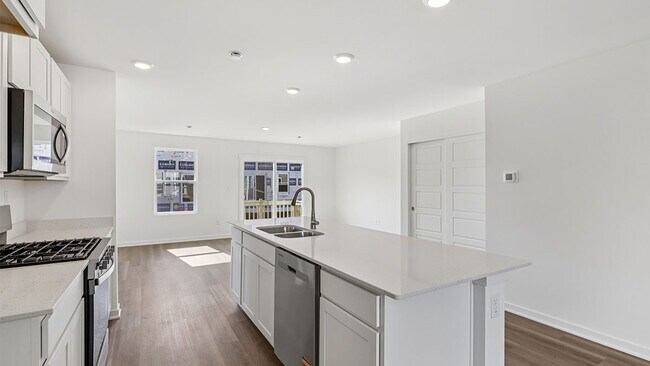 6510 Linden Trail unit E, Wonder Lake, IL 60097 - photo 3