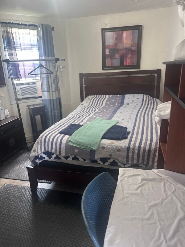 233 NW 5th Ave Unit A, Dania Beach, FL 33004