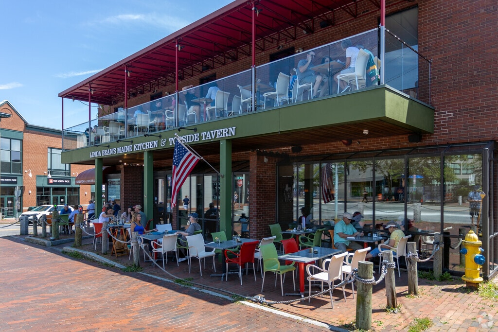 Linda Bean’s Maine Kitchen serves Maine fare in Downtown Freeport.