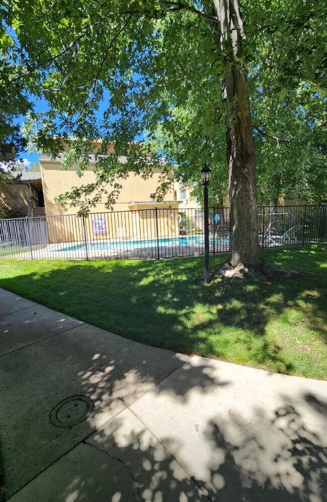2300 Dickerson Rd, Reno, NV 89503 - photo 2