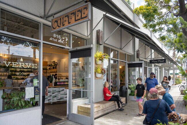 There are plenty of amazing coffee shops all over pleasure point.