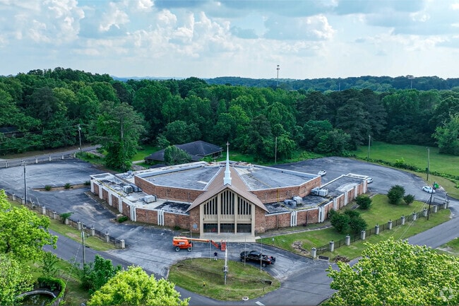 New Jerusalem Christian School its teacher to student ratio is 1:1.