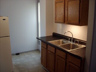 203 Dixon Ave Unit A, Rock Falls, IL 61071