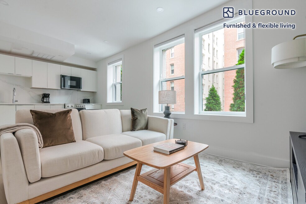 2116 Kalorama Rd NW unit FL2-ID1206, Washington, DC 20008 - photo 1