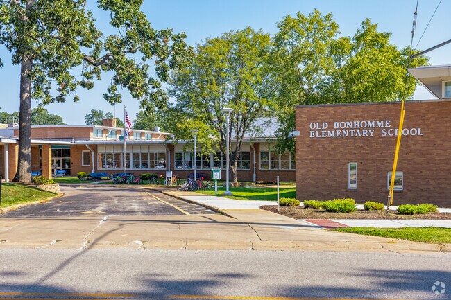 Old Bonhomme Elementary School sits on the western side of Olivette.
