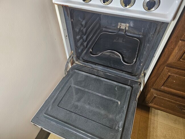 401 N East St unit 205, Weyauwega, WI 54983 - photo 4