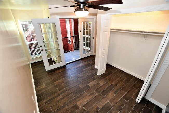 9821 Walnut St, Dallas, TX 75243 - photo 4