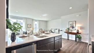 47 N Conifer Dr, Elizabethtown, PA 17022