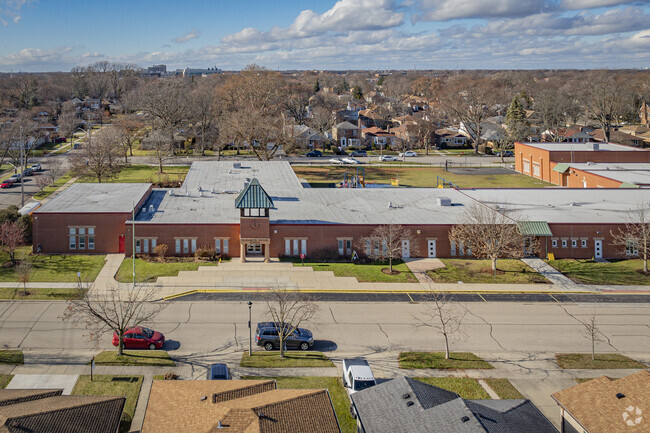 Elizabeth Meyer School