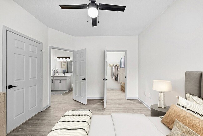 2x1 1087 sqft B1U - Primary Bedroom