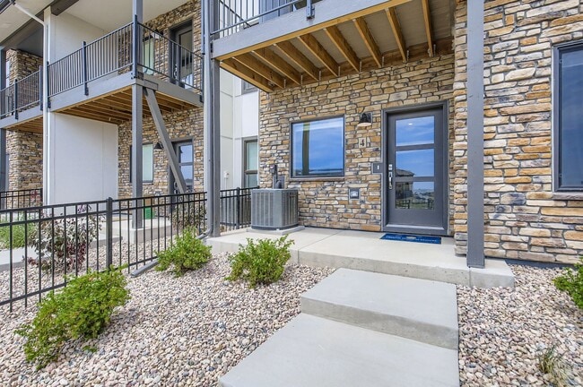 945 Abbott Ln unit 4, Fort Collins, CO 80524 - photo 3