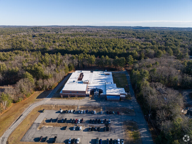 Litchfield Middle School in Litchfield, NH serves grades 6-8.