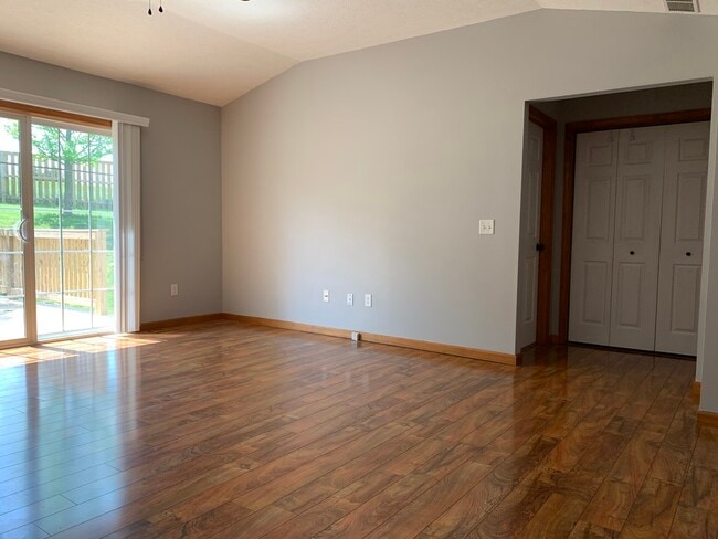 1209 W Aspen Ct unit 1209 Asoen, Bloomington, IN 47404 - photo 5