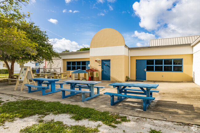 Guardian Angels Catholic School students can enjoy lunch outside with their classmates.