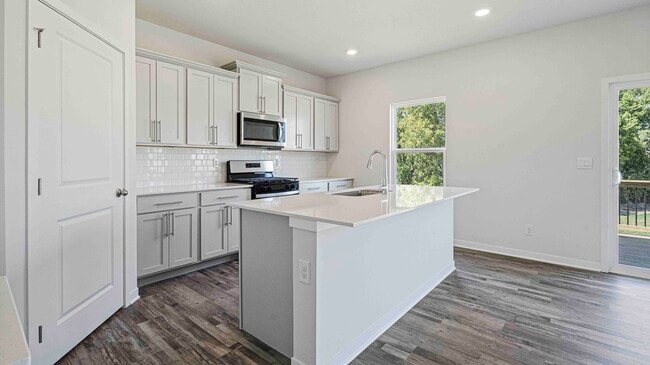 20214 Cornice St, Spring Hill, KS 66083 - photo 3