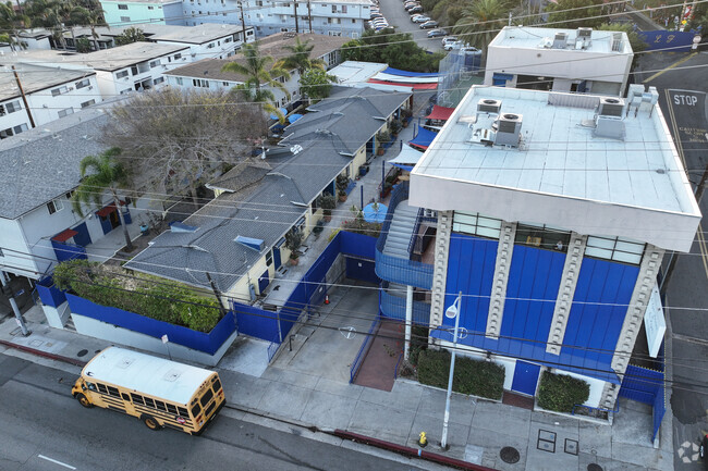Le Lycée Français de Los Angeles offers French school program and international school program