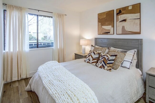 The Laurel at Mountain View (55+), Mountain View, CA 94043 - photo 2