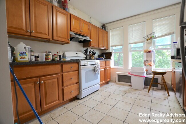 16 South St unit 2, Brighton, MA 02135 - photo 2