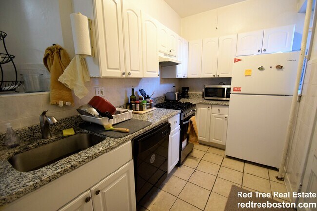 324 Saint Paul St unit 72-7, Brookline, MA 02446 - photo 7