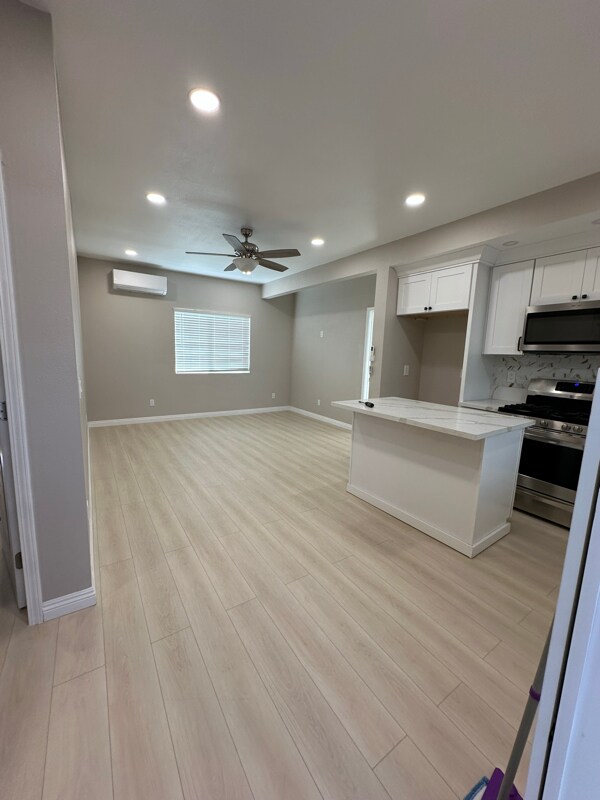 543 W G St, Ontario, CA 91762