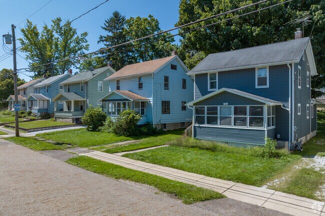 Homes neatly line the streets of North Barberton.