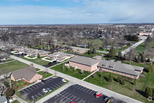 James E Davis School