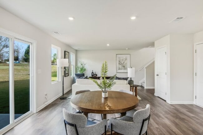 15272 Mcmaster Dr, Jacksonville, FL 32218 - photo 5