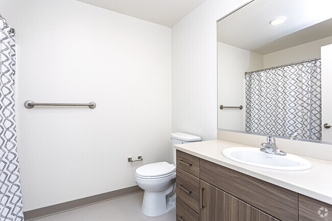 Studio - 455SF - Bathroom