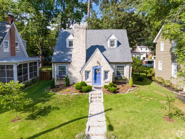 Cozy Tudor style homes are mixed in these beautiful Westover Hill's neighborhoods.