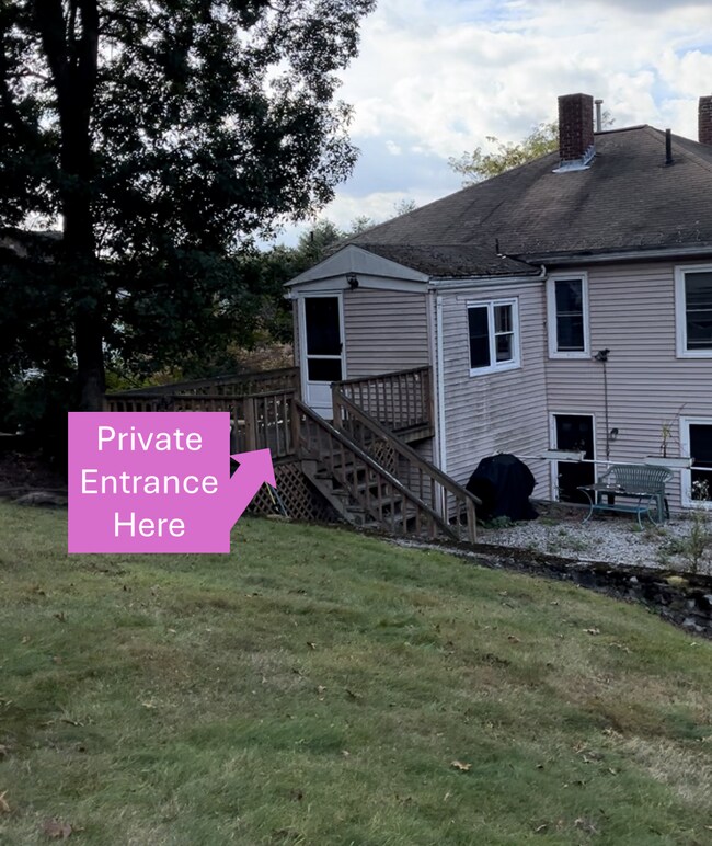 149 Mechanics St unit 149, Putnam, CT 06260 - photo 2