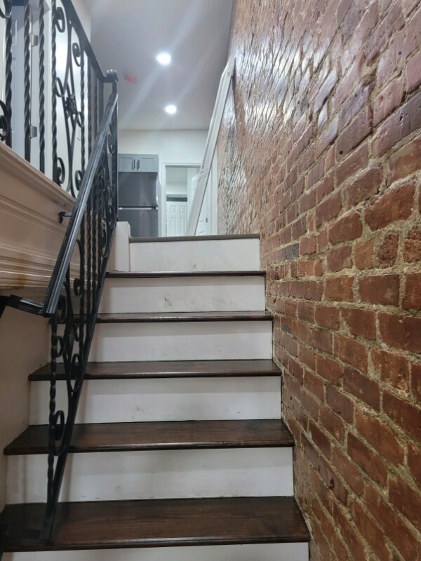 705 S 52nd St, Philadelphia, PA 19143 - photo 2