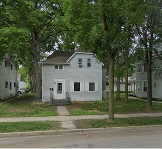 329 Belgrade Ave Unit 2, North Mankato, MN 56003