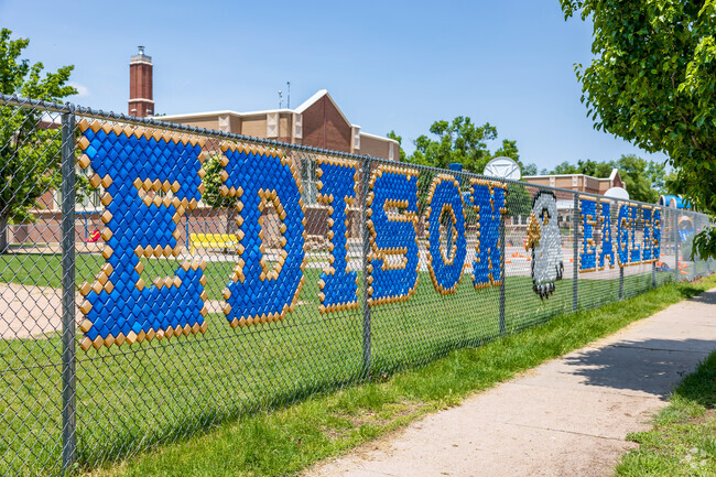 The student population of Edison Elementary School is 512.
