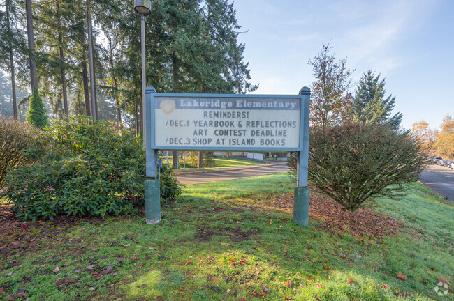 Lakeridge Elementary School.