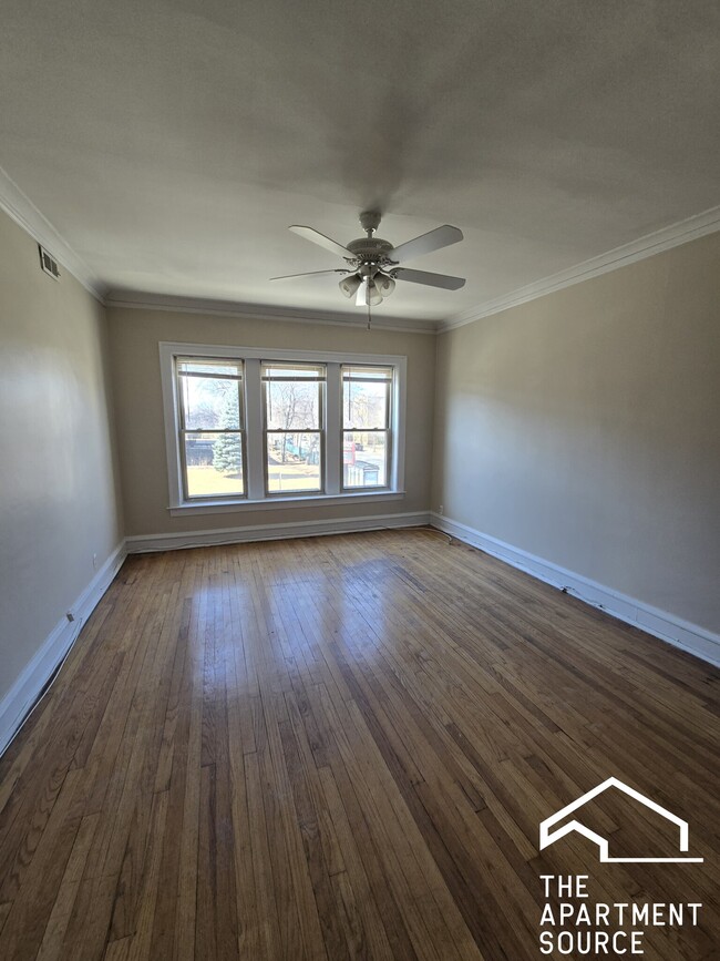 5133 N Damen Ave Unit 2, Chicago, IL 60625