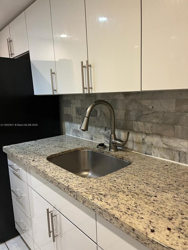 Focsa Condo unit 3, Hialeah, FL 33012 - photo 4