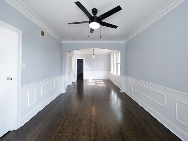 Ceiling fan in living room