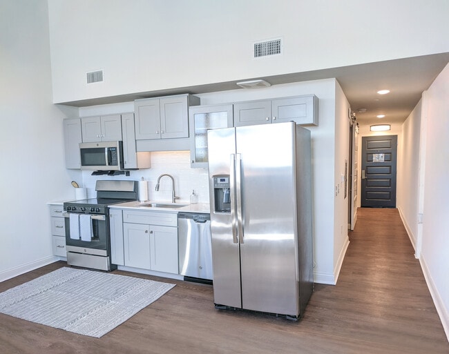 Depot Square Flats, Batesville, IN 47006 - photo 2