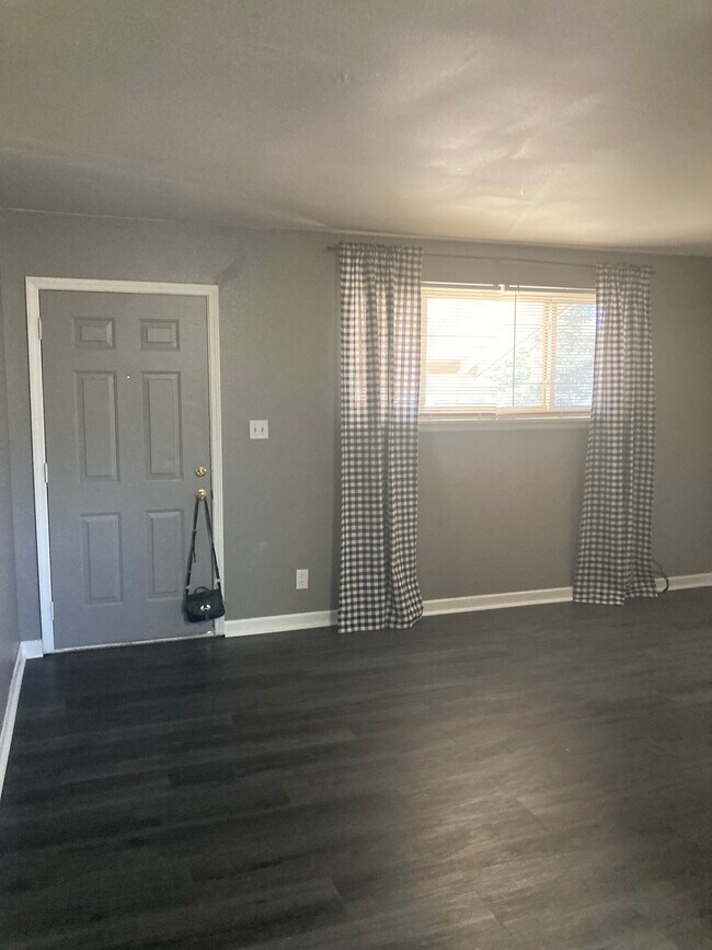 2544 Joliet St unit C, Aurora, CO 80010 - photo 7