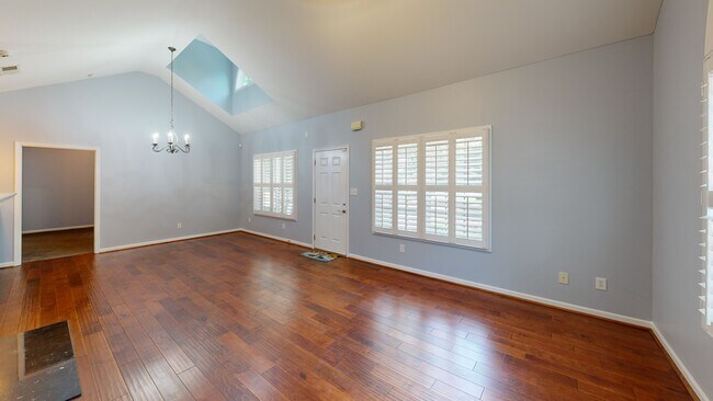 3310 Raes Creek Rd unit 16, Marietta, GA 30008 - photo 2