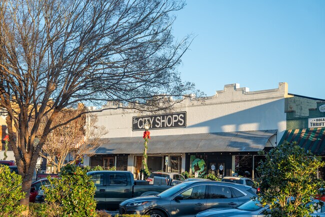 Take a friend shopping in Opelika.