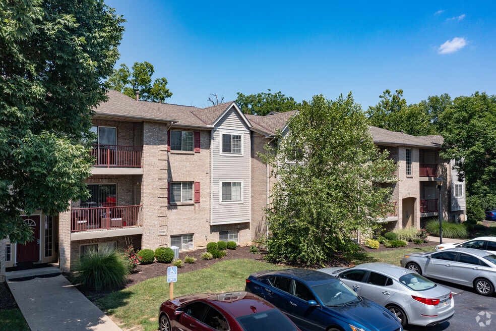 Abors of Northgate - Wonderful 2 Bedroom Apartment Community, Cincinnati, OH 45251 - photo 1