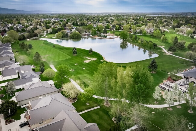 Lakeview Golf Club is consistently rated the best public golf course in Meridian.