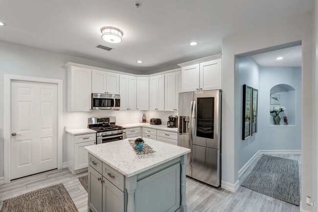 2859 Tiburon Blvd E unit FL1-ID1230864P, Naples, FL 34109 - photo 2