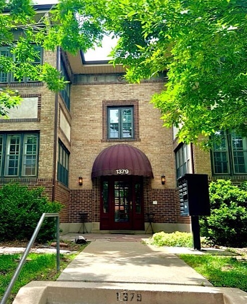 1379 Saint Paul St, Denver, CO 80206