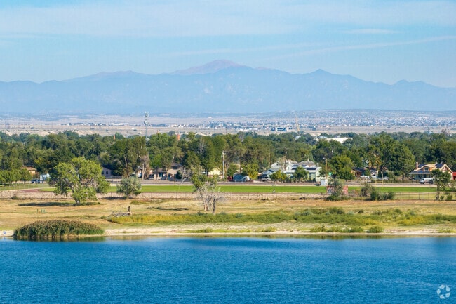 Lake Minnequa is a neighborhood full of beauty.