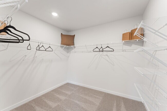 7285 Spout Springs Rd unit 36581541, Flowery Branch, GA 30542 - photo 2