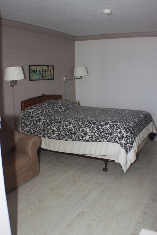 935 S Atlantic Ave Unit 317, Daytona Beach, FL 32118